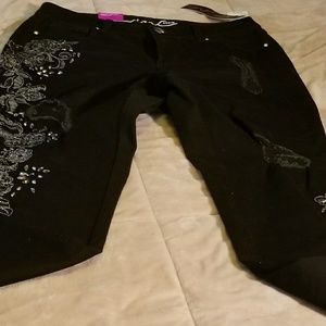 BNWT INC EMBROIDERED RIPPED JEANS